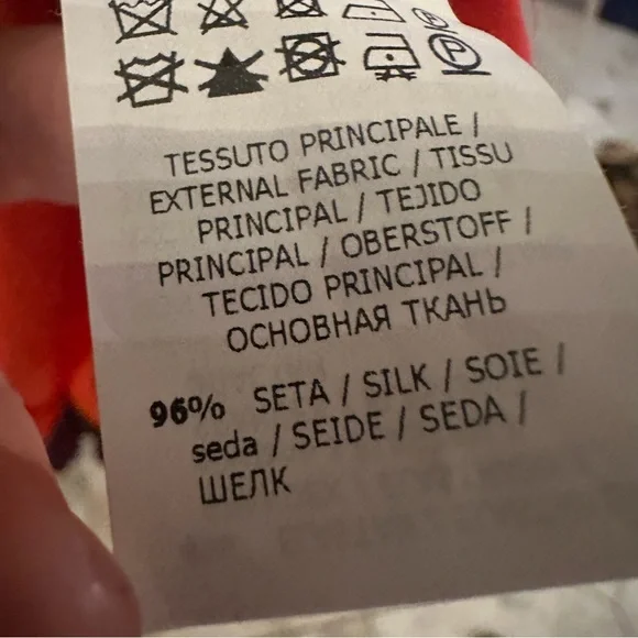 BLUMARINE new without tags, poly and silk to layer blouse top roses flowers med - Picture 5 of 10